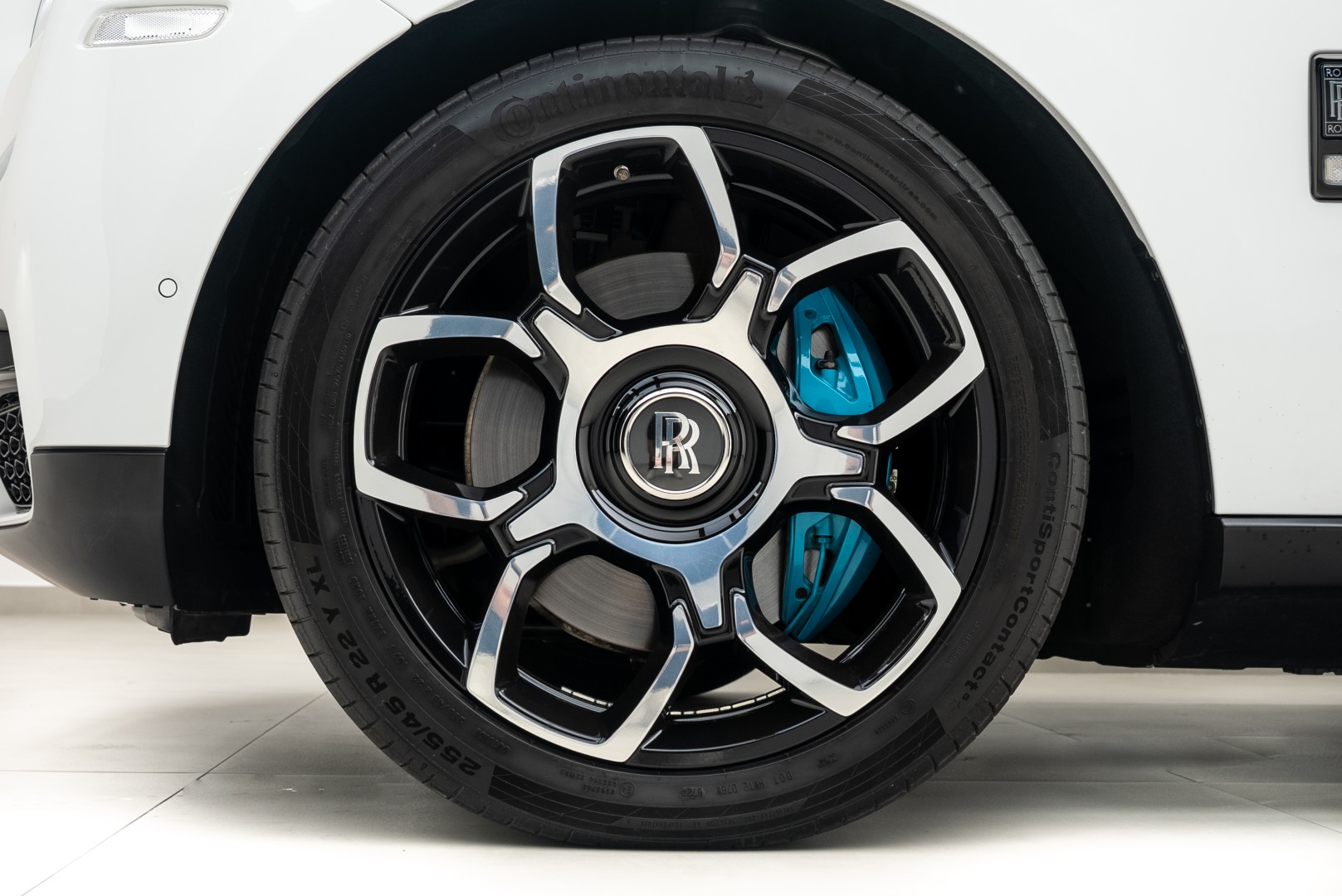 2023 ROLLS ROYCE CULLINAN BLACK BADGE WARRANTY AND SERVICE.